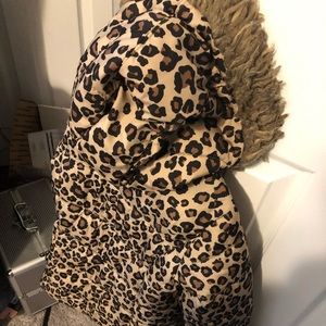 Size 7/8 children place girls coat.